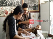 Olah Jengkol Tidak Berbau, Ini Rahasia Warung Republik Jengkol