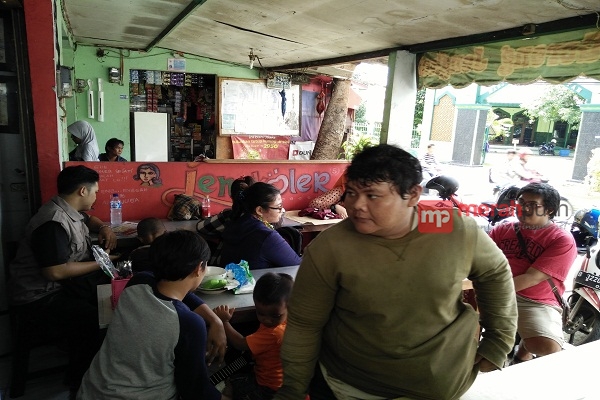 Sempat Ditertawakan, Warung Republik Jengkol Menuai Sukses