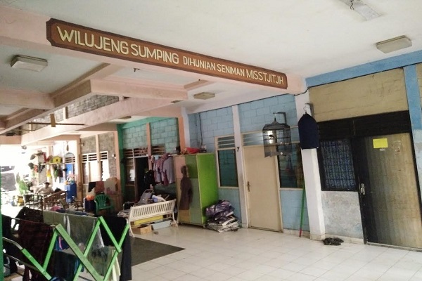 Lestarikan Sandiwara Sunda,  Seniman Miss Tjitjih Hidup Prihatin 