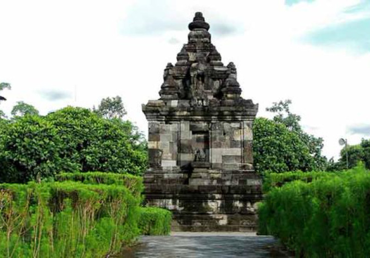 Candi Gebang Tempat Pemujaan Umat Hindu Saat Sulit