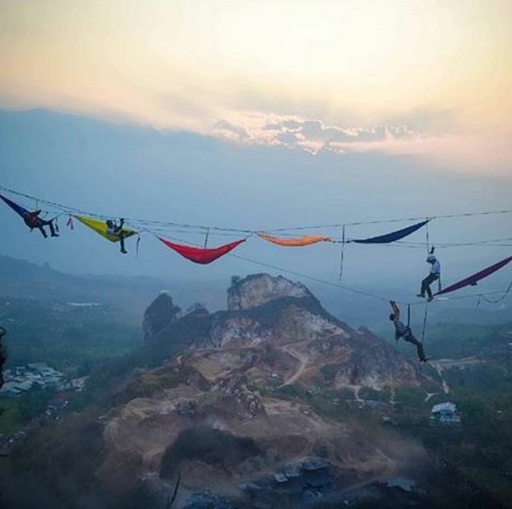 Yuk Liburan Seru Anti Mainstream di Tebing Gunung Hawu