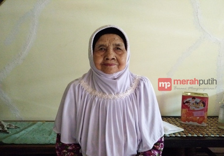Trik Menghadapi Orang Kesurupan yang Mengamuk Ala Emak Nani