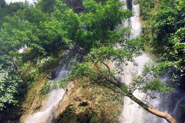 Pesona Keindahan Air Terjun Sri Gethuk Yogyakarta