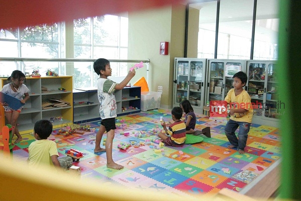 Belajar Sambil Bermain di Perpustakaan Daerah Cikini