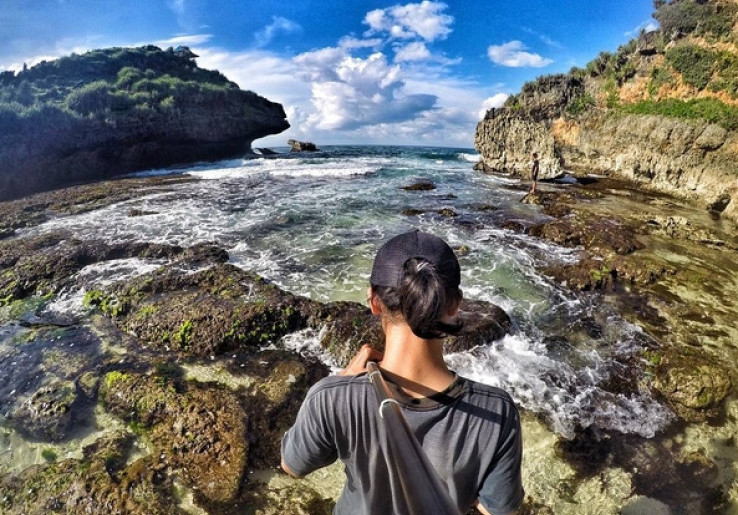 Liburan Seru di Pantai Nglimun Yogyakarta