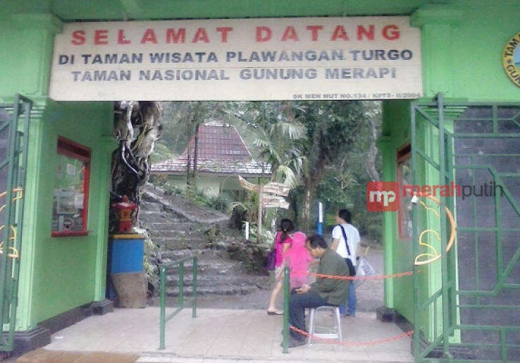 Menengok Pesona Alam dari Taman Wisata Plawangan Turgo Yogyakarta