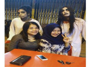 Seramnya Martabak Horor Jadi Ajang Foto Selfie
