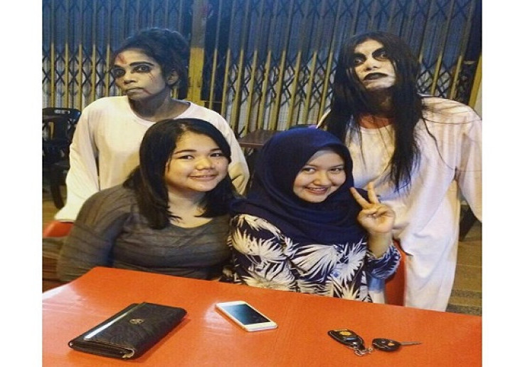 Seramnya Martabak Horor Jadi Ajang Foto Selfie