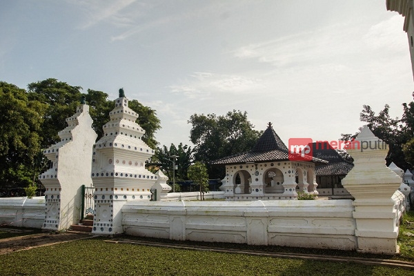 Ini Tradisi Keraton Kanoman Cirebon ketika Gerhana Matahari