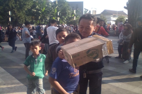 Kamera Lubang Jarum Warnai Penampakan Gerhana Matahari Total