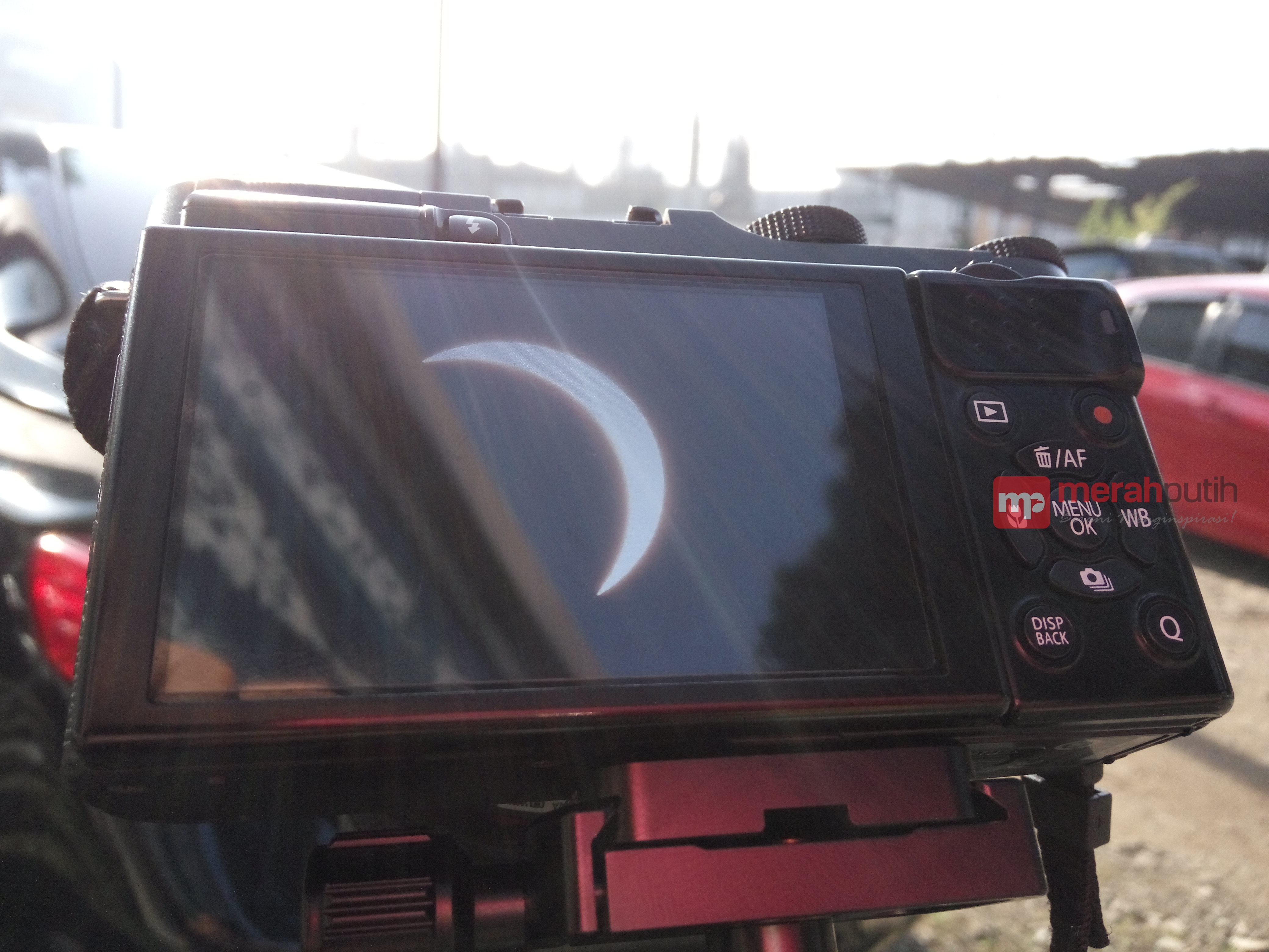 Magnet Gerhana Matahari di Jakarta