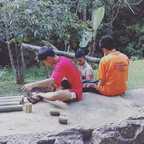 Long Mainan Tradisional Khas Ramadhan di Pacitan