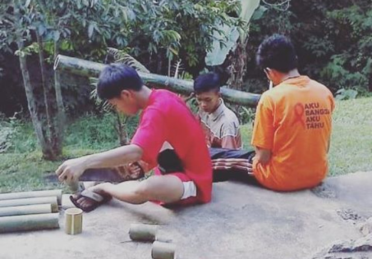 Long Mainan Tradisional Khas Ramadhan di Pacitan
