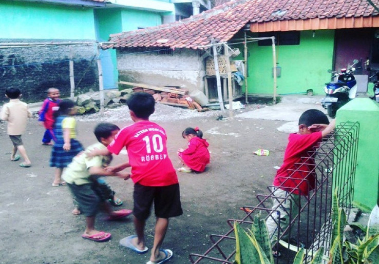 Umpetan Permainan Favorit Anak-anak Zaman Dahulu