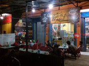 De Rocks, Tempat Nongkrong Paling Hits di Labuan