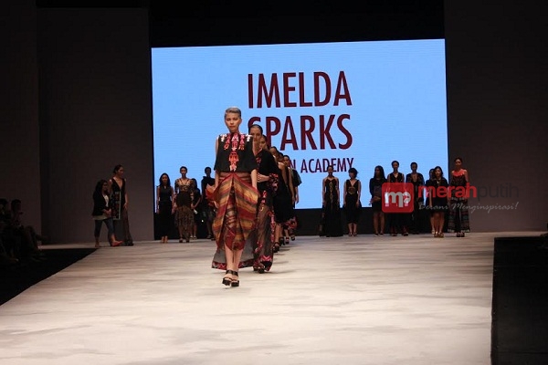 ISFA Angkat Tema Neoteric Heritage di Ajang Indonesia Fashion Week 2016