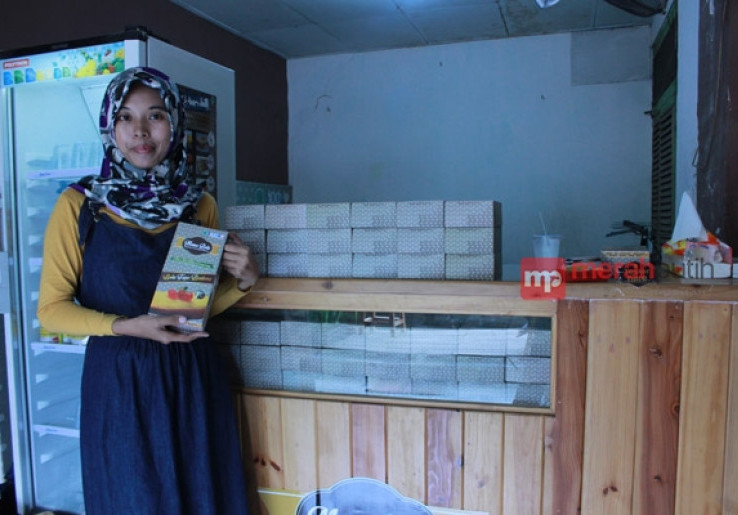 Mantan Karyawan Perusahaan Asing Sukses Berbisnis Kue Bolu Tape Tangerang 