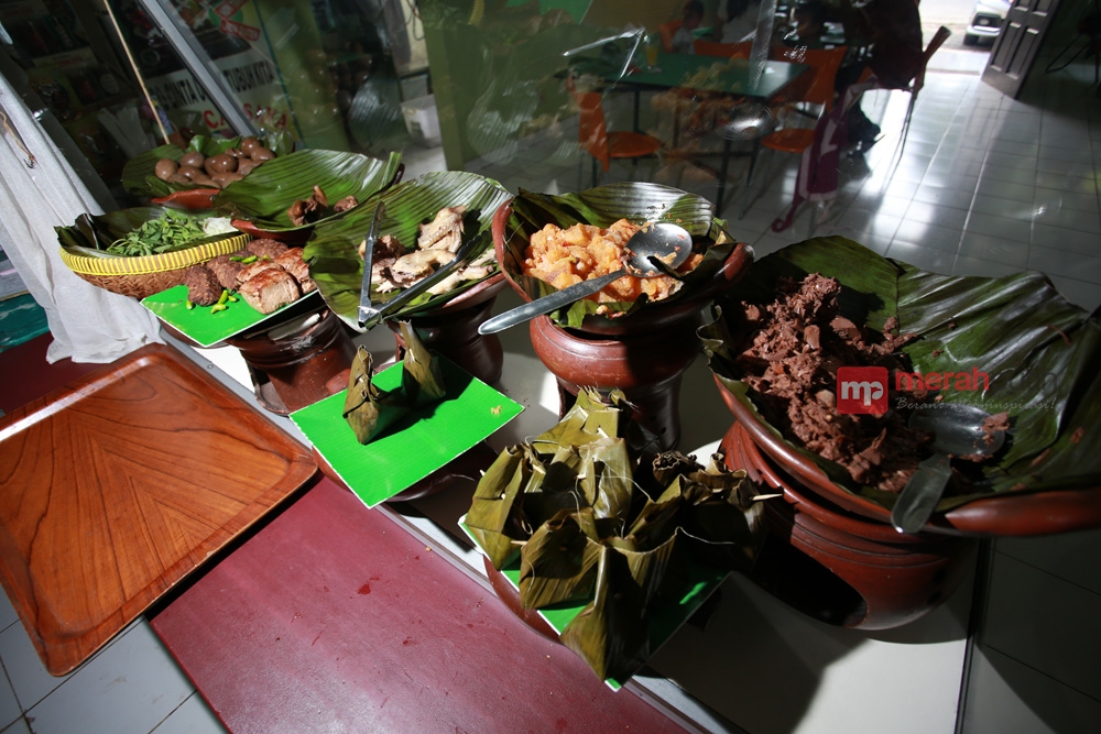 Pejabat Pusat Hingga Daerah Kerap Melahap Gudeg Bu Djuminten