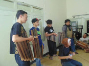 Mengenal Calung, Alat Musik Sunda Sejenis Angklung