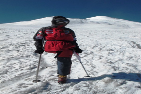 Turun Dari Gunung Aconcagua, Sabar Gorky Kehilangan Banyak Celana