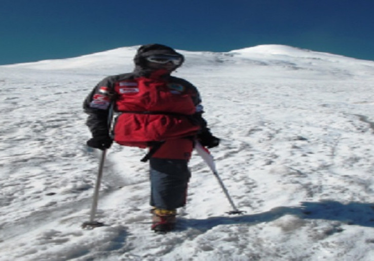Turun Dari Gunung Aconcagua, Sabar Gorky Kehilangan Banyak Celana