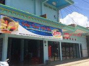 Populer di Pacitan, Kios Tahu Tuna Pak Ran Kerap Dikunjungi Wisatawan Asing 