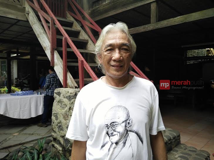 Mendiang WS Rendra di Mata Iwan Burnani Toni
