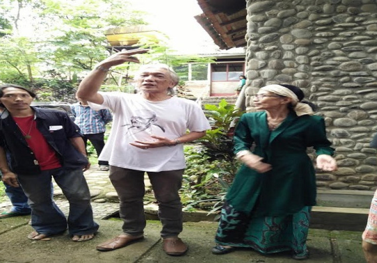 Melalui Karya, WS Rendra Proyeksi Masa Depan