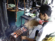 Ternyata Ini Alasan Dinamakan Sate Klatak 