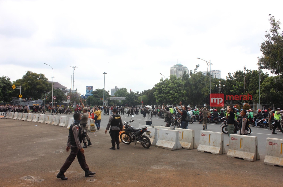 Pemerintah Siapkan Solusi Terkait Tuntutan Supir Taksi Konvensional 