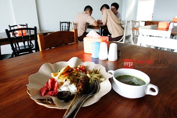 Warung Pradnyani, Babi Guling Khas Bali seperti Tempat Asalnya