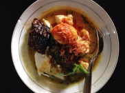 Menikmati Laksa Betawi di Setu Babakan