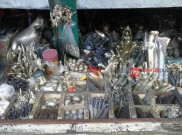 Berburu Barang Antik di Pasar Beringharjo Yogyakarta