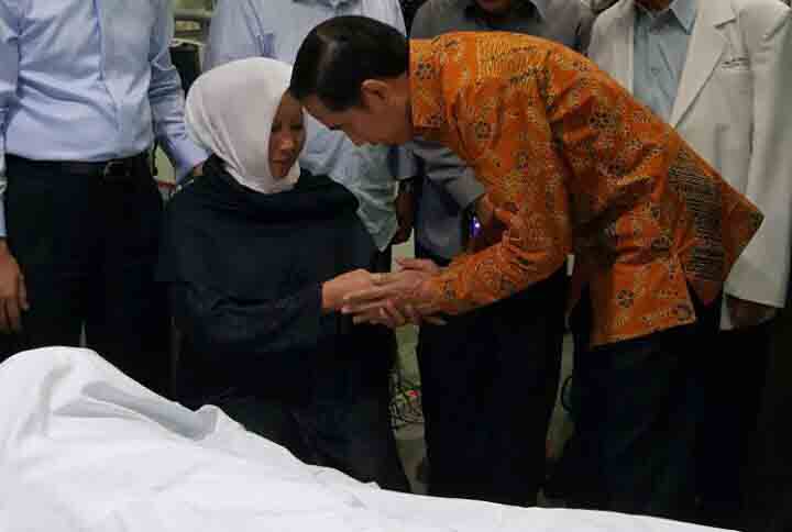 Presiden Jokowi Sampaikan Duka Cita Kepada Istri Gubernur Kepri 