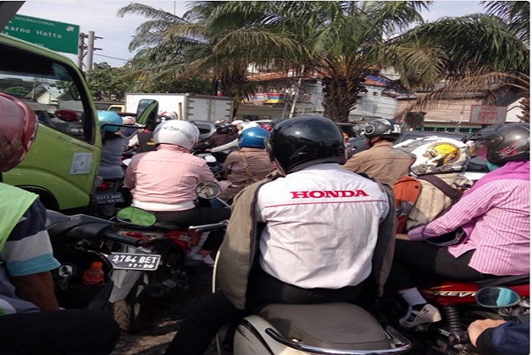 Pembongkaran Pemukiman Warga Pasar Ikan Rusuh