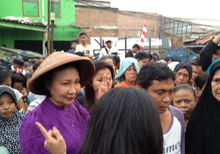 Ratna Sarumpaet Ditinggalkan Warga Luar Batang Saat Berorasi