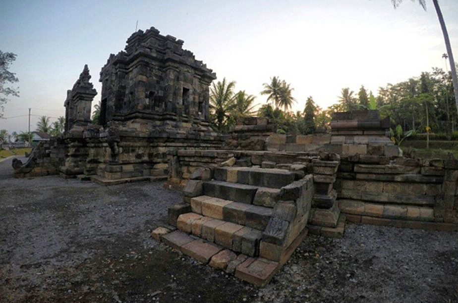 Candi Ngawen, Patung Singa Menjadi Ciri Khas