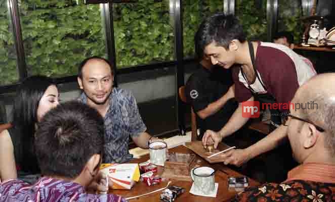 Usir Kantuk dengan Mereguk Kopi Naranga di Nusa Kopi