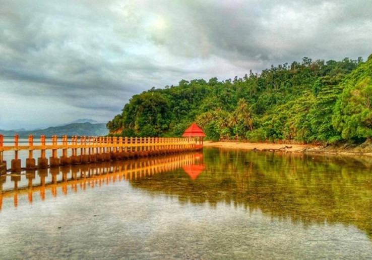 Pantai Carocok, Spot Favorit Melihat Sunset di Padang