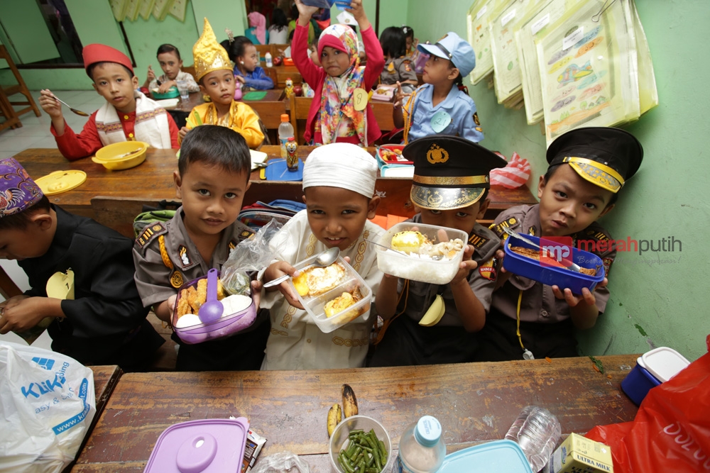 Ribuan Orang Tandatangani Petisi Tolak Full Day School