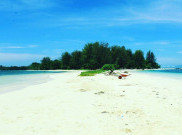 Panorama Alam Nan Indah Pulau Dodola Maluku Utara