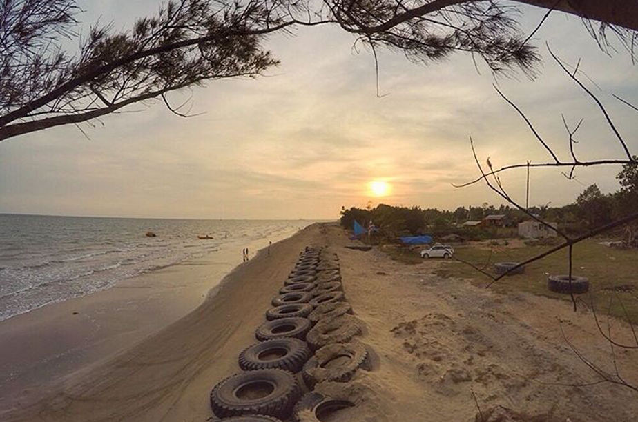 Pantai Sungai Cuka Tanah Bumbu