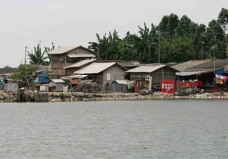 Mengintip Kegiatan Anak-anak Pesisir Marunda