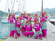 Kesenian Tari Piring Sumatera Barat