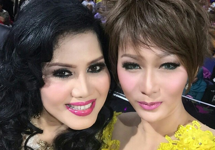 Heboh, Rita Sugiarto Disawer Rp 250 Juta!