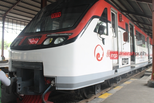 Yuk, Keliling Kota Solo dengan Railbus Bathara Kresna