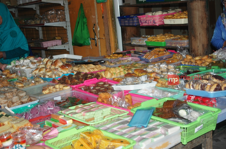 Berburu Jajanan Tradisional di Pasar Legi Kotagede