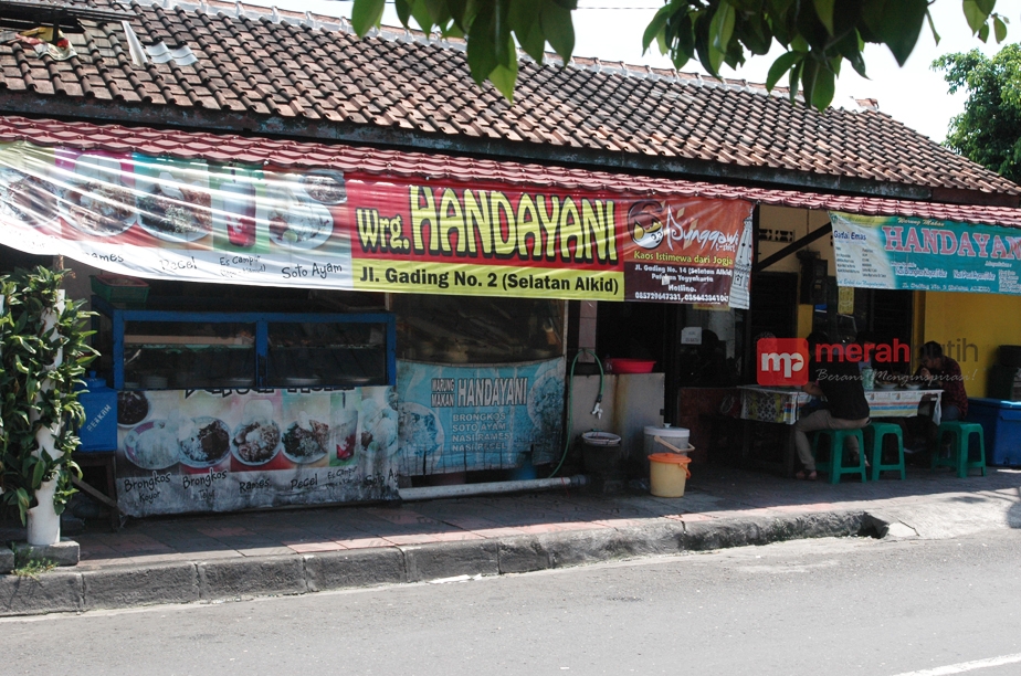Kisah Sukses Warung Nasi Brongkos