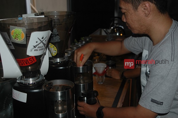 Rasakan Manisnya Kopi tanpa Gula di Klinik Kopi