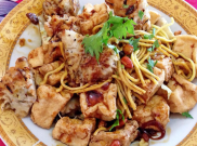 Laper? Yuk Makan Tahu Kupat Nikmat dari Solo